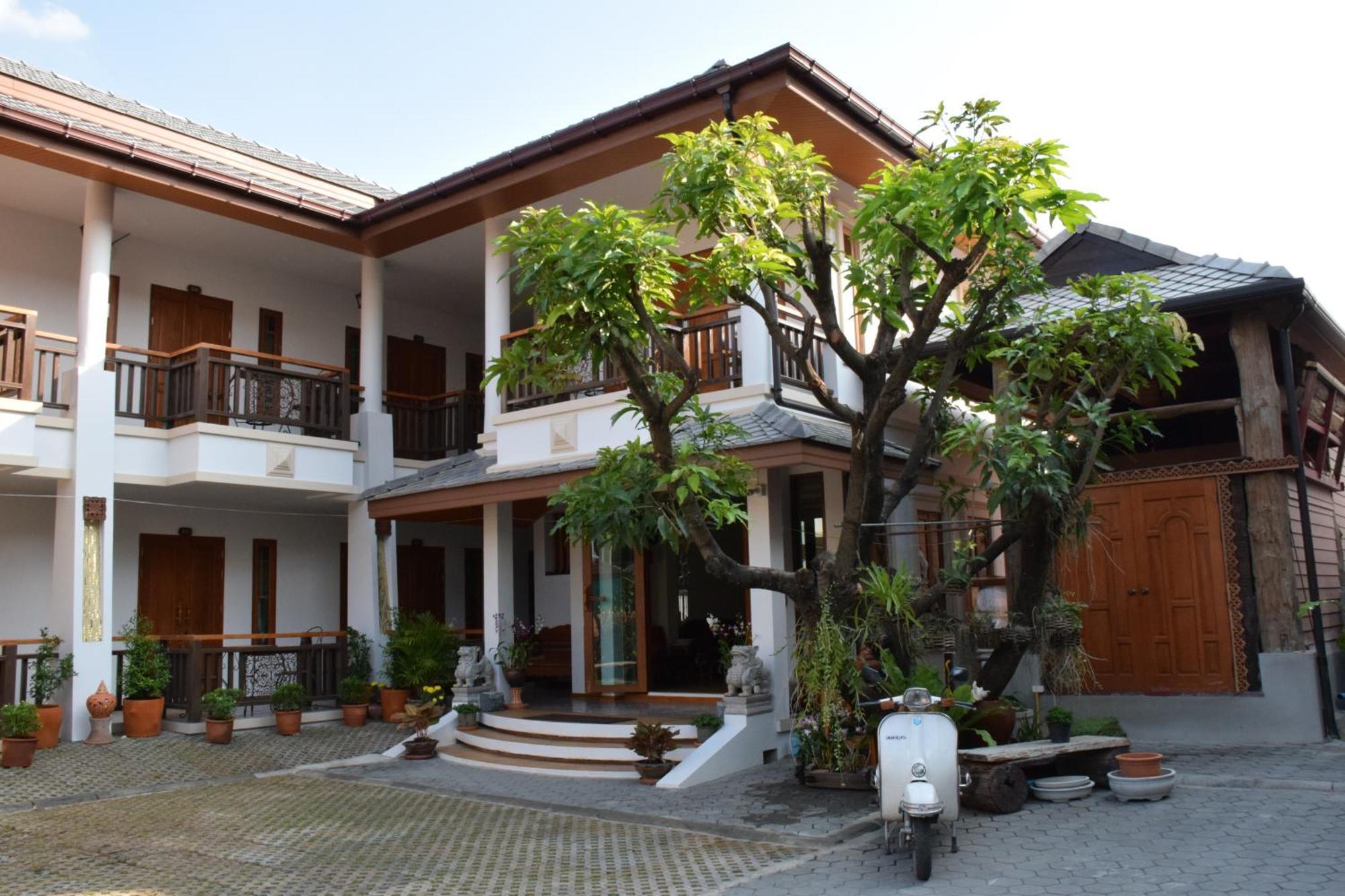 Bed and Breakfast Gordnuea Boutique House Chiang Mai Esterno foto